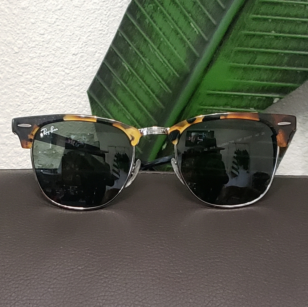 Ray-Ban Clubmaster Sunglasses Tortise/Black New Without Tags
